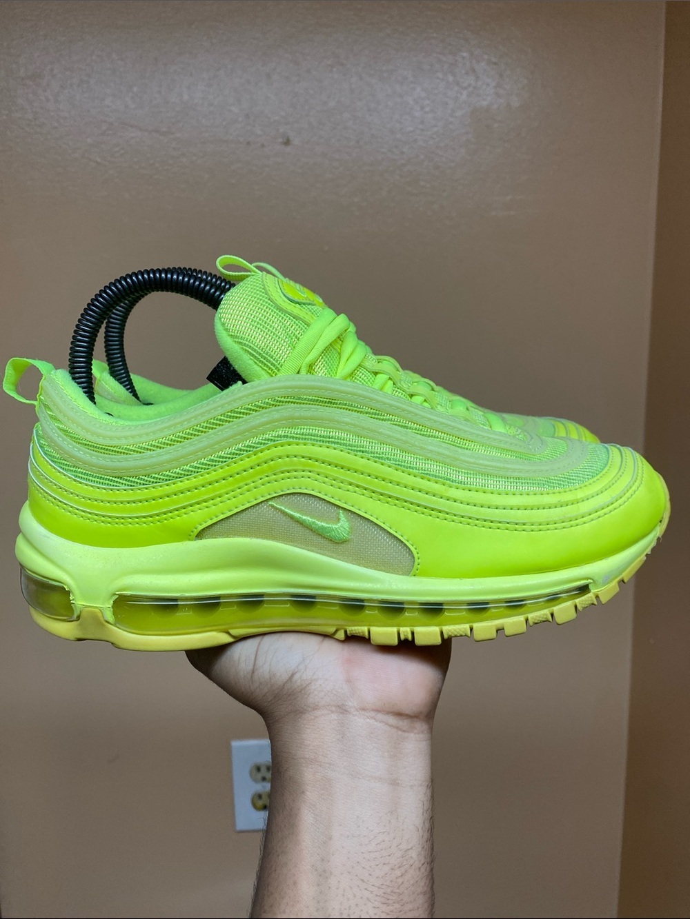 Nike Air Max 97 “Volt” Women’s Running Sneakers Size 7.5